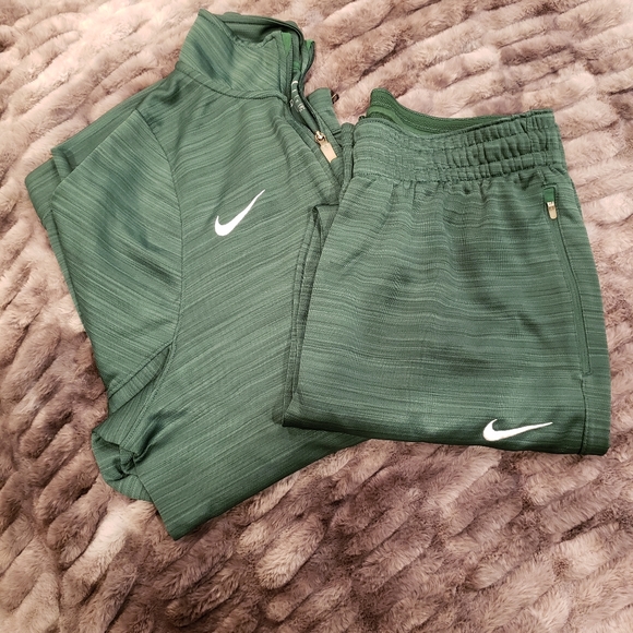 nike dri fit mens tracksuit
